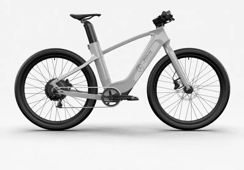 Mercedes-AMG Petronas F1 Team City Edition 750W Electric Bike