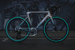 Mercedes-AMG Petronas F1 Team V13 Road Edition Carbon Bike